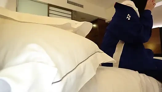 Üzerime yapılan geceleri reddedemedim, vücudum acımasız bir dokunuşla kırılıyor