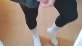 Geile femboi orgasme's clitty melk in schooluniform