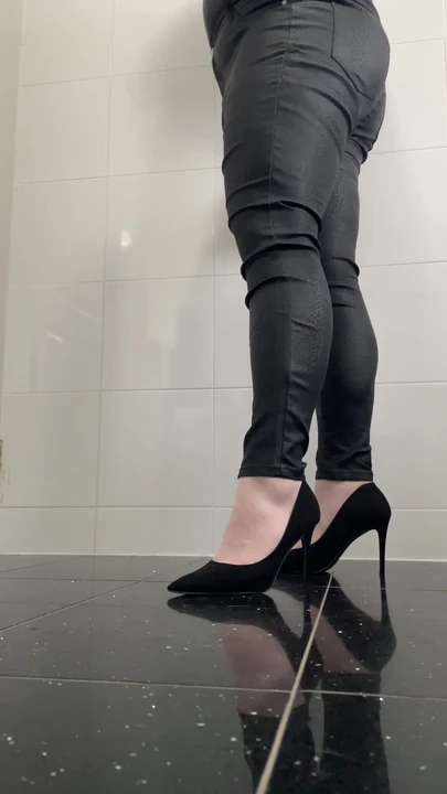 High Heels Try on 1