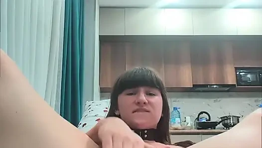 Amateur geiles 18-jähriges mädchen kommt non-stop-nippelklemmen analplug hardcore BDSM masturbation