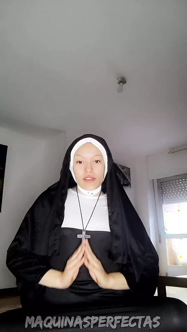 Монахиня Sor Rita делает минет на Xhamster