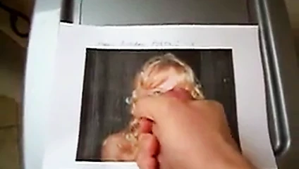 Cum tribute: Happy birthday Petra, lots of thick cum