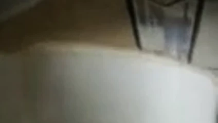 Maduro casado en orinal