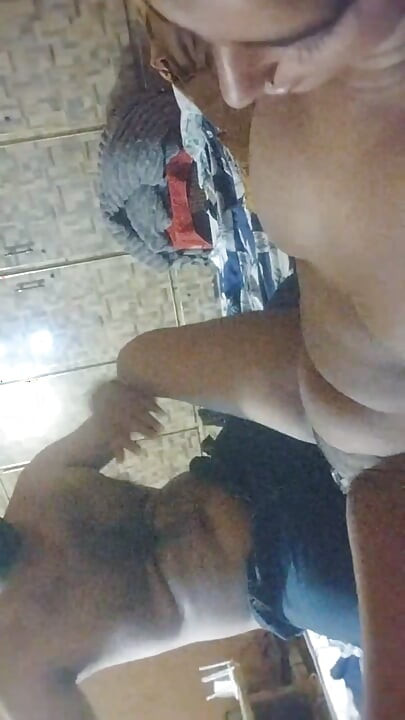 She goes live and she ask me fuck me live I fuck live chubby bhabhi