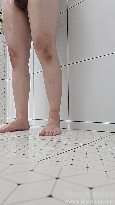 Sissy Kanisa Is Fingering Her Ass Hole While Taking Shower