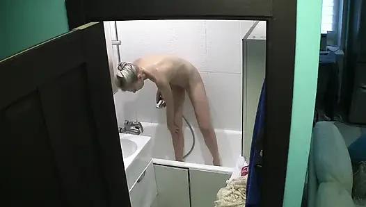 Beautiful MILF Naked in the Bathroom