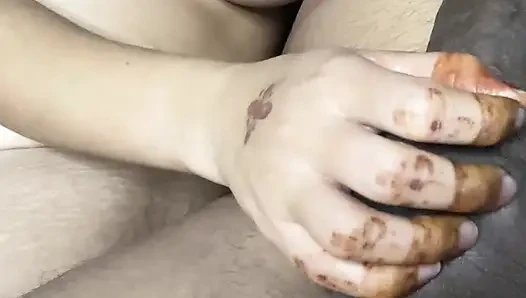 Adik tiri se karvai ngocok kontol atau toket dabye