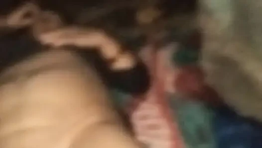 Desi bhabhi ki hard chudai chut se pani nikal diya