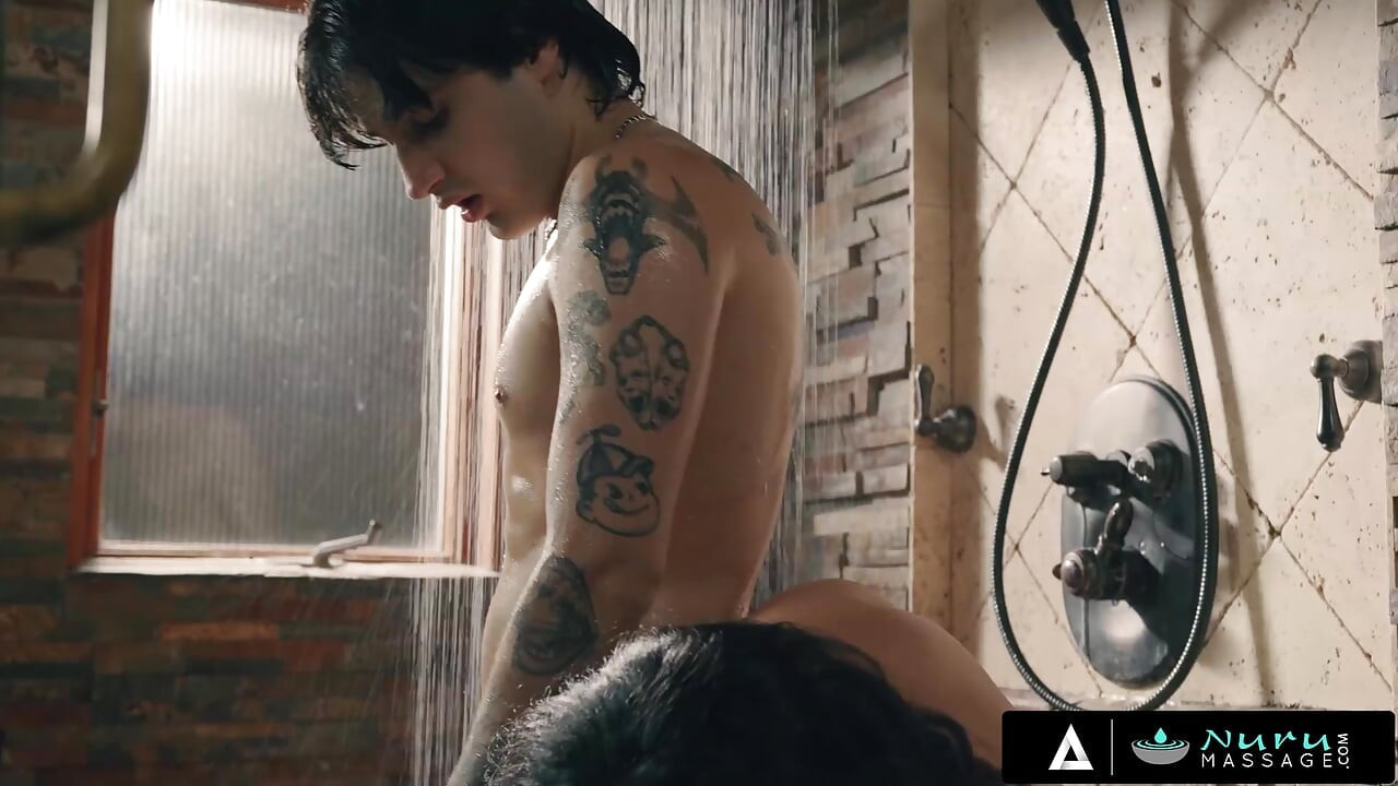 NURU MASSAGE - Η Karla Lane δίνει στον πρώην Babysat Elias Cash ένα ολισθηρό γαμήσι επανένωσης Nuru