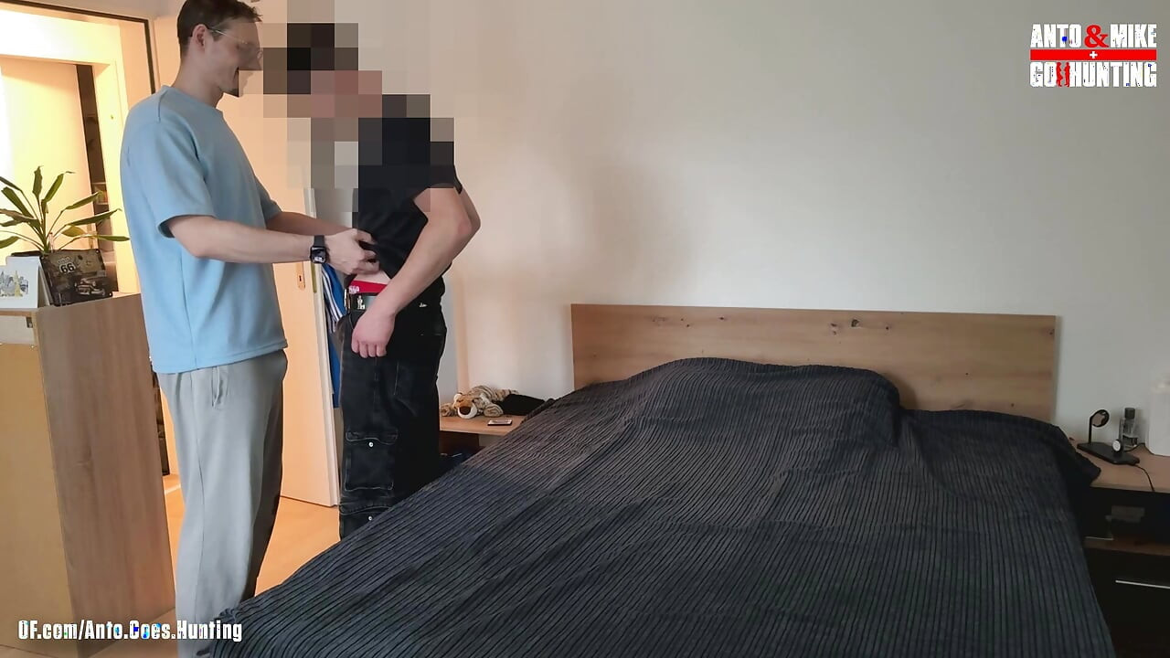 マイクは異性愛者の既婚農夫を自分の家に招待し、しゃぶった後、彼に犯される - 7.訪問-
