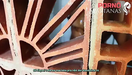 Beni gözetleyen komşumla yattım