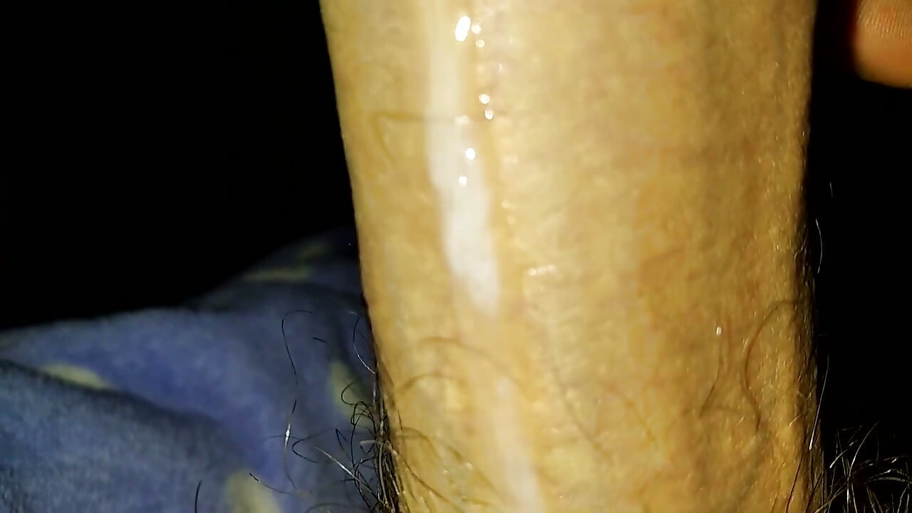 朝起きたらオナニーが大好き、いつも激しい絶頂