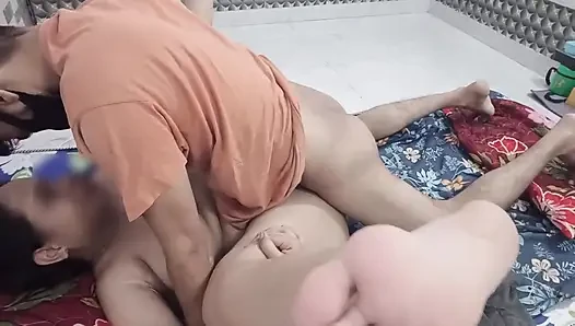 Хардкор с хардкорным хинди аудио с ногами вверх