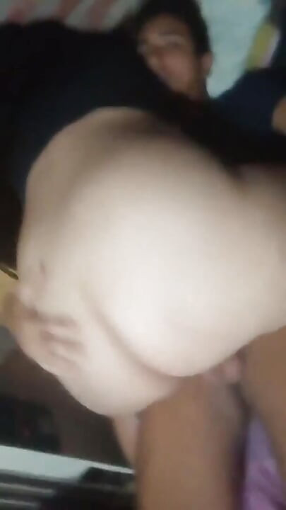 Follando duro a una chica gorda