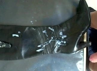 Cum on boots Bootjob Stiefel Wichsen