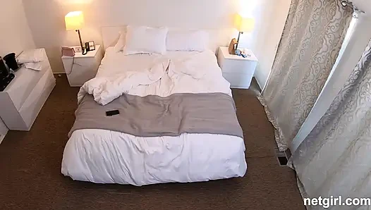 Cozy fuck in the hotelroom