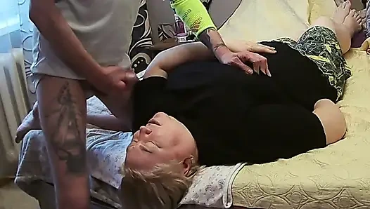 jerking off my dick to cum on my girlfriend