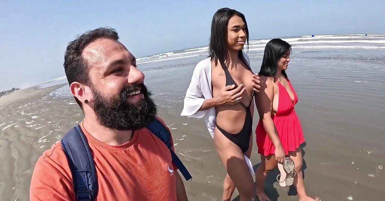 Baianinha Trans Fucks Couple on the Beach