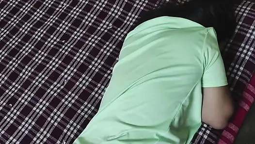 Indian Virgin School Girl Fucked Her Boyfriend for the First Time