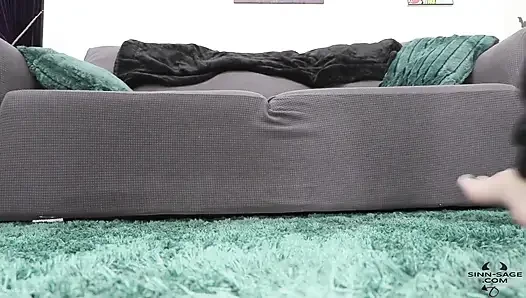 Footsie, Sinn Sage, Charlotte Sartre ile sikişmeye dönüşüyor