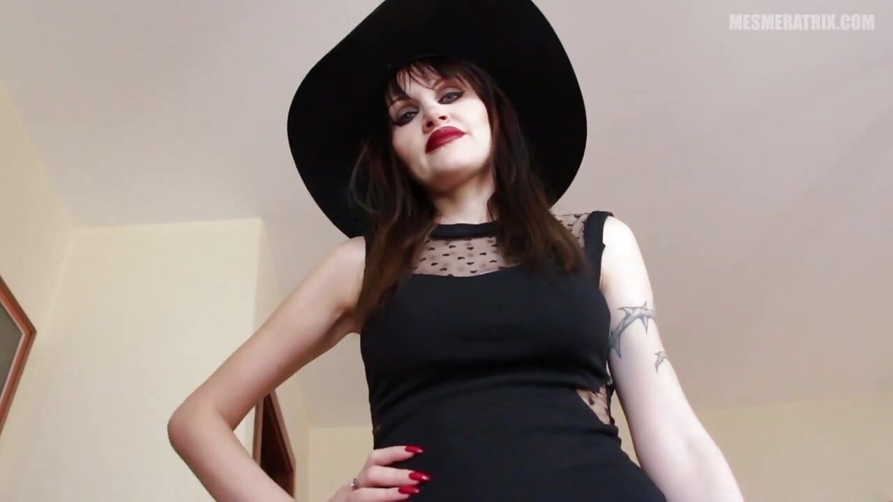 Aku menikahimu karena harta kekayaanmu