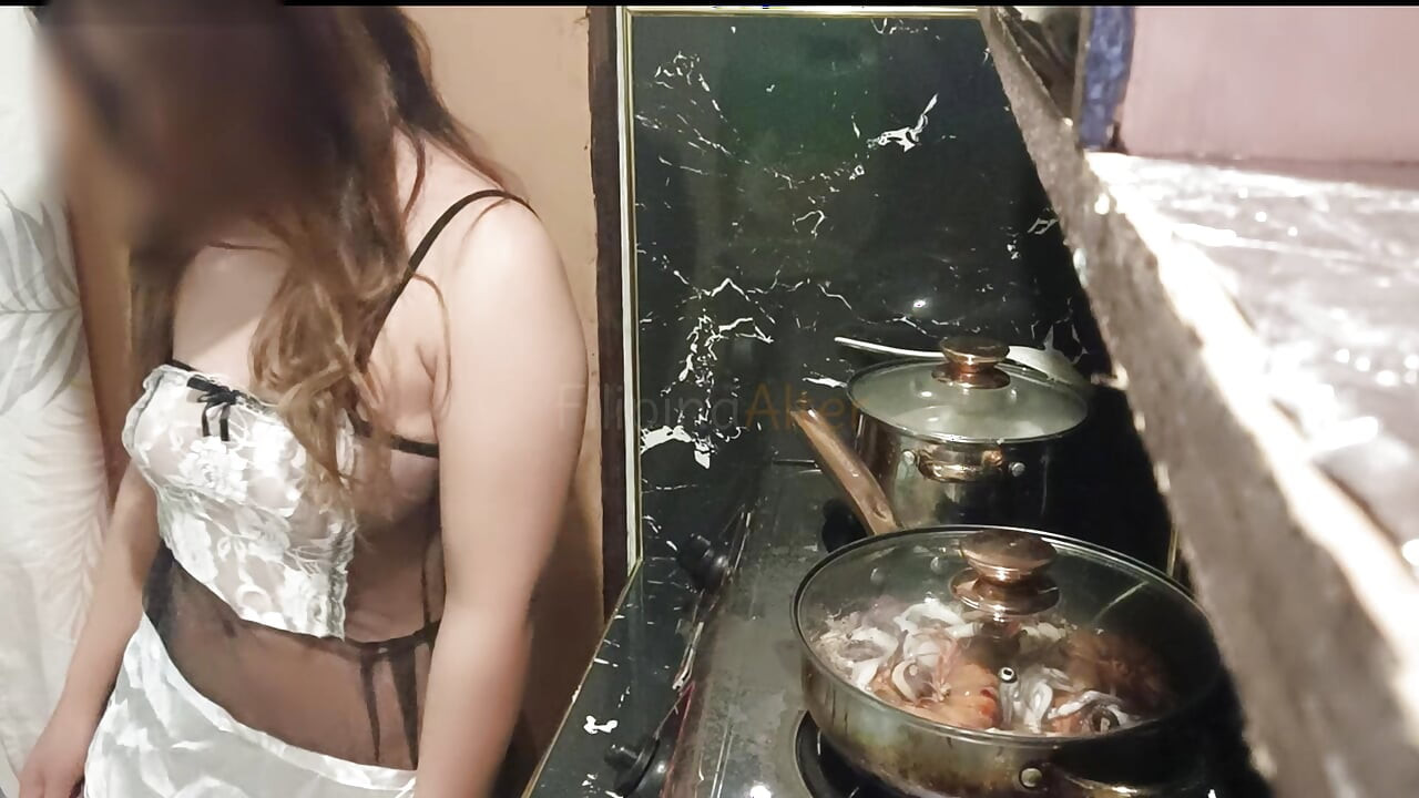 Pinay Homemade Kitchen Sex while Cooking