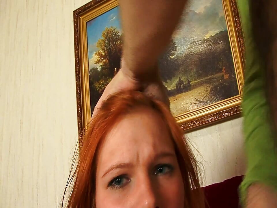 Okouzlující 18letá kočička dostává svůj první sex