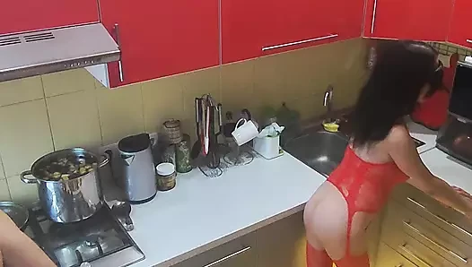Can at the kitchen and rough scenes