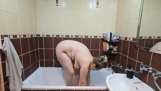 Busty BBW Shows Her Big Natural Tits and Shaves Her Pussy - Hot Shower