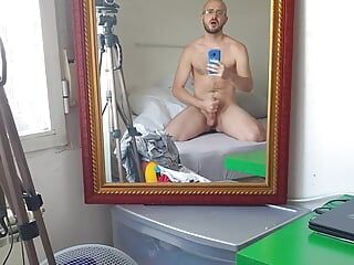 Masturbando na frente do espelho