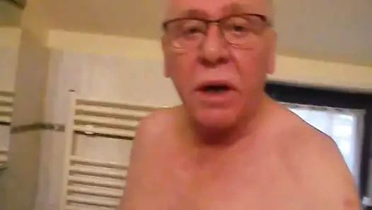 Rasieren  fuer meine Herrin Tina