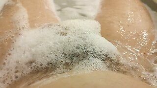 I hide my cock in bath foam