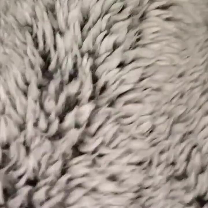 Üvey kız kardeşime dokunuyorum
