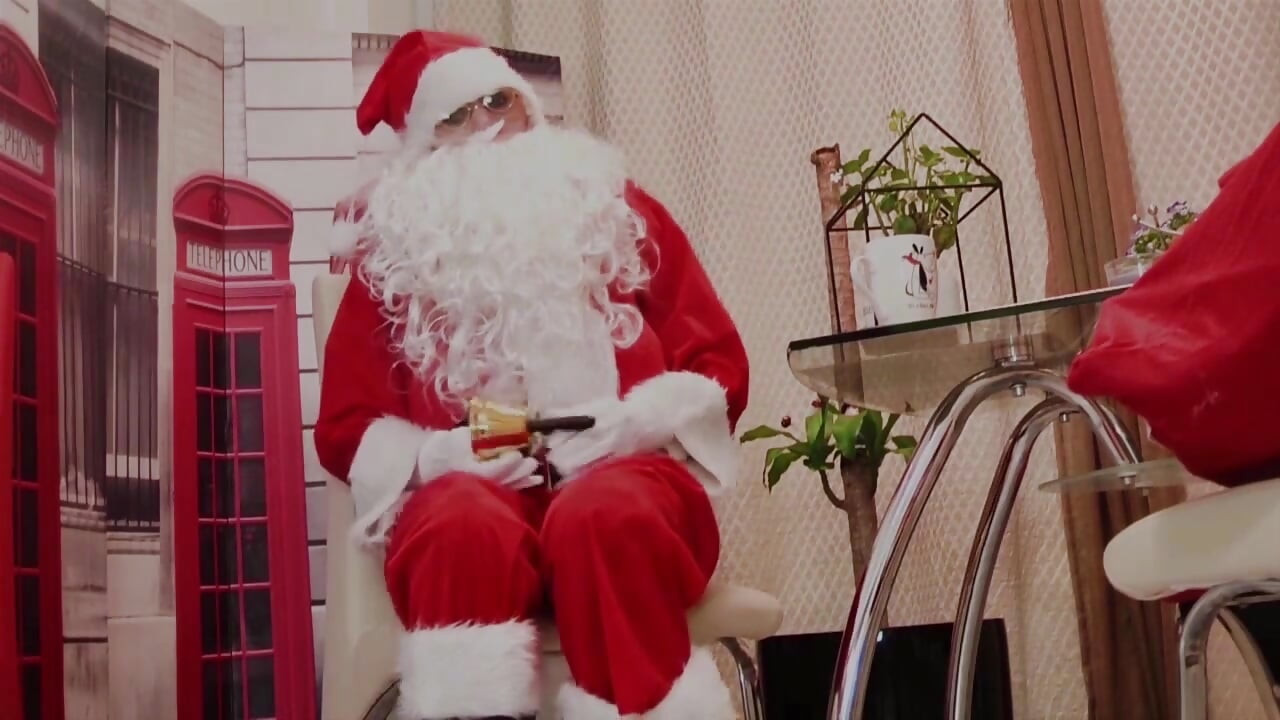 Nursing home with Santa Claus