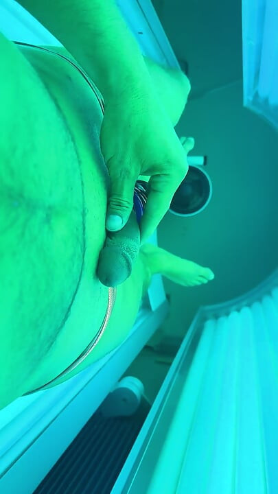 Tanning salon rub down