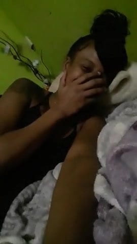 Fată drăguță care face selfie-uri drăguțe 3.mp4