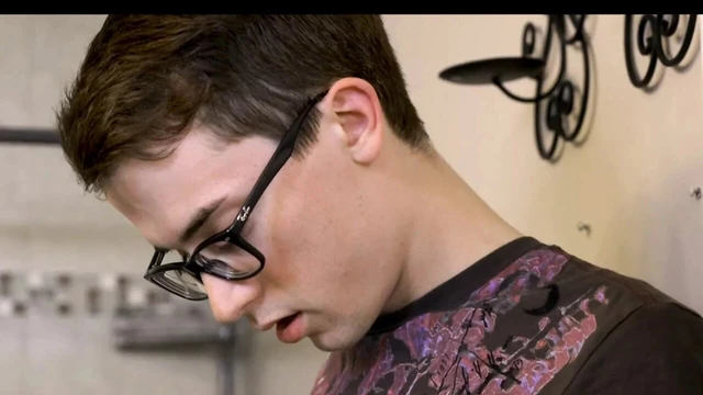 Straight Step Brother Fucks His Inexperienced Nerdy Brother
