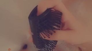 Turkse Turkse anale spelen met haarborst