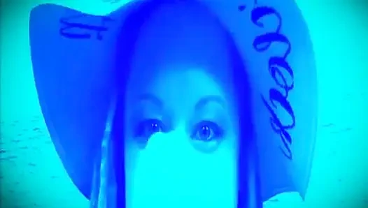 Pelatihan sissy boi sissy boi hari pertama klitoris banci vs kontol pria sejati