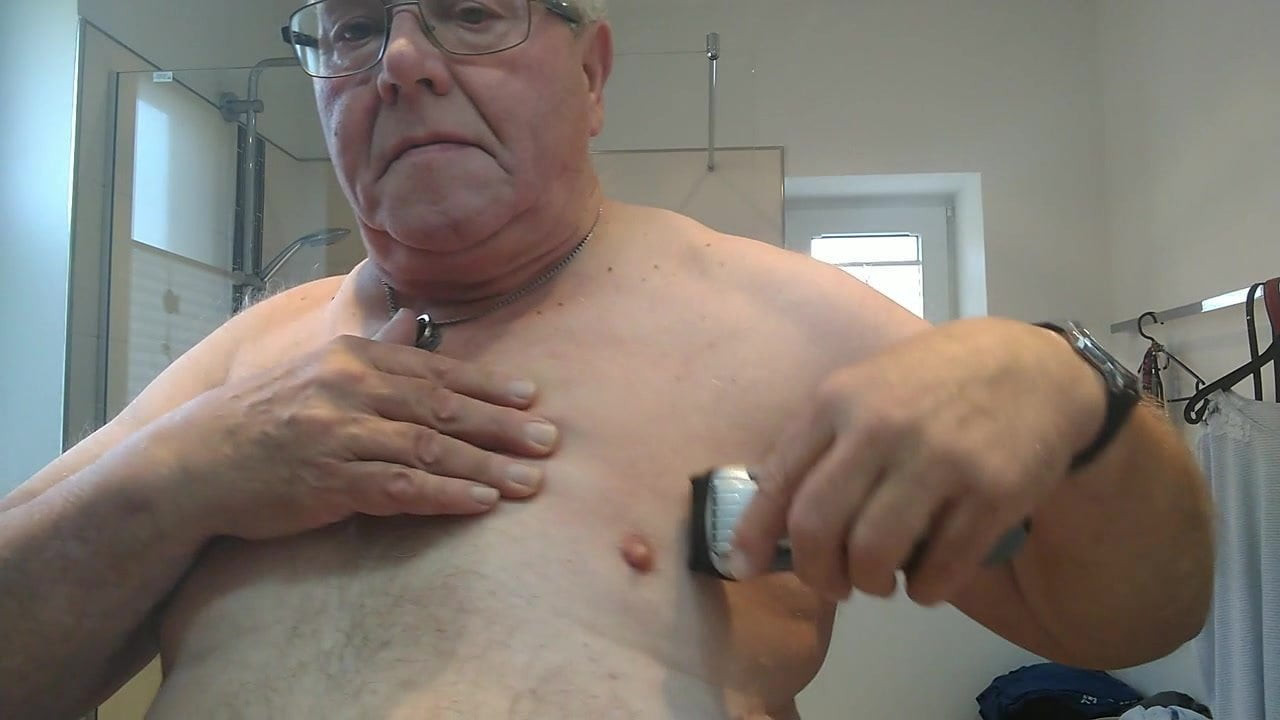 Shaving my tits