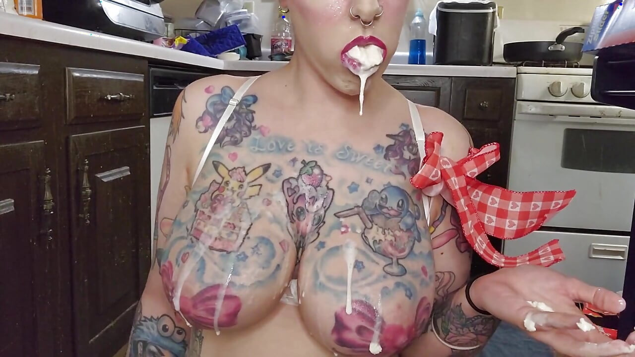 Regalo de helado de vainilla: / goteo / desordenado