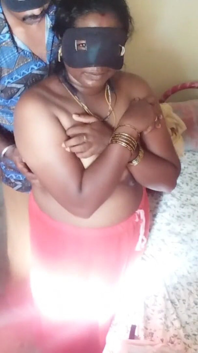 Devar seducing beautiful tamil bhabhi | Clip 1
