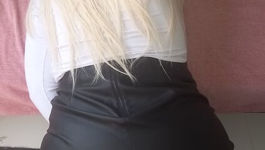 My sexy ass new mini skirt!