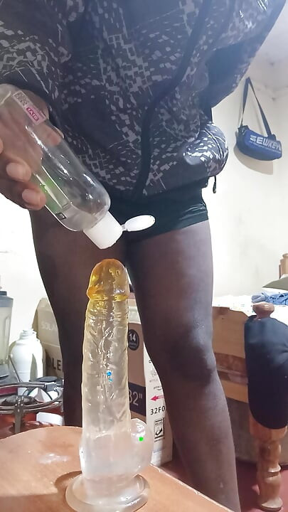 Bog booty cara cavalgando seu vibrador