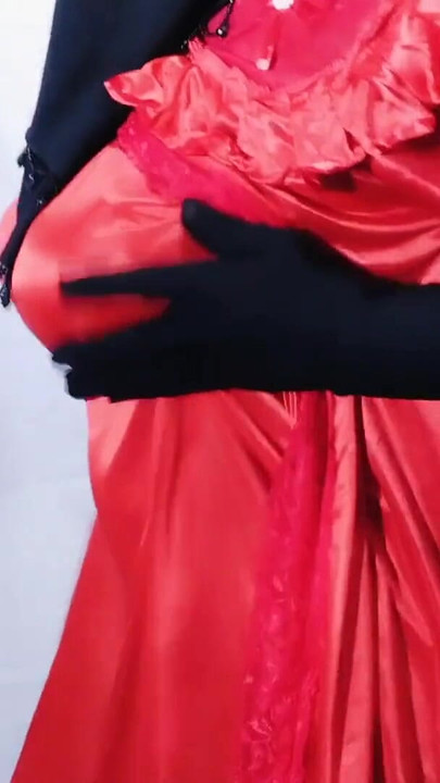 Must-share moment from "Indian hot beautiful Bhabhi dancing and having sex openly in her room"