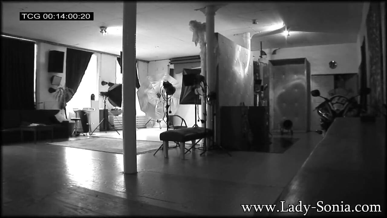 索尼娅夫人被抓.