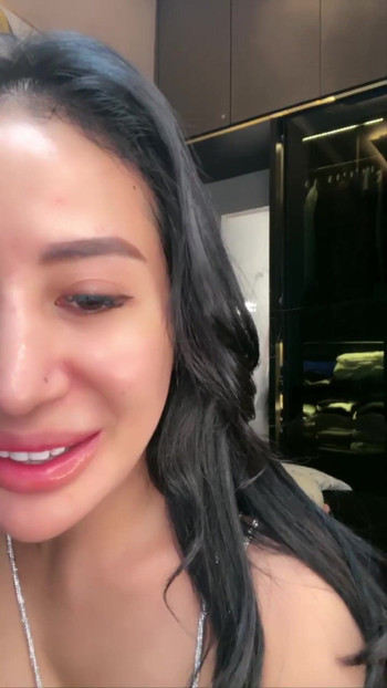Epic moment from "Indonesia video call sex scandal selebgram"