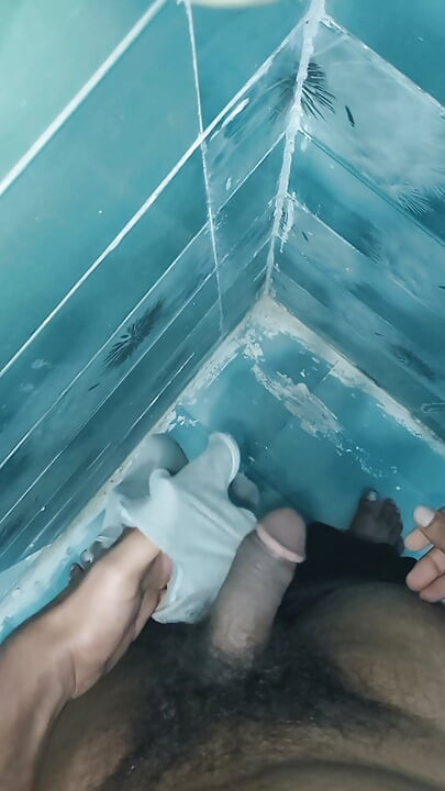 The lone boy hit his sister-in-law in💦 the pants.