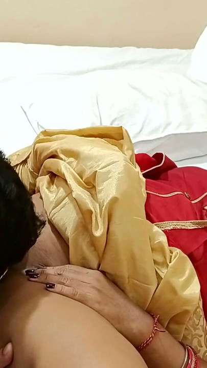 Mumbai Actor Mastani Blowjob and Get Fucked with Director at Home | Clip 1