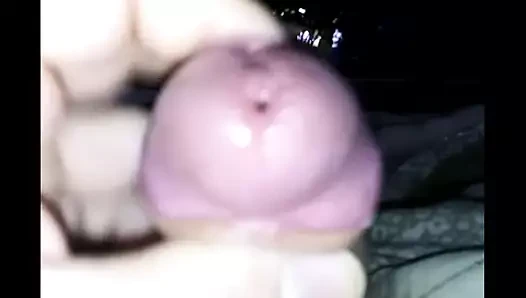Şişmiş kafamın her yerinde ozzing cumshot.